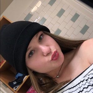 Meet your Posher, Kylee